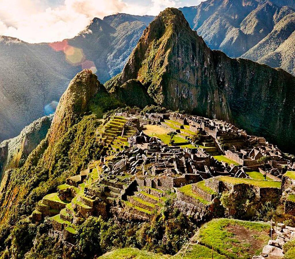 Discover the Enchantment of Machu Picchu: A Guide to Exploring Peru's Crown Jewel